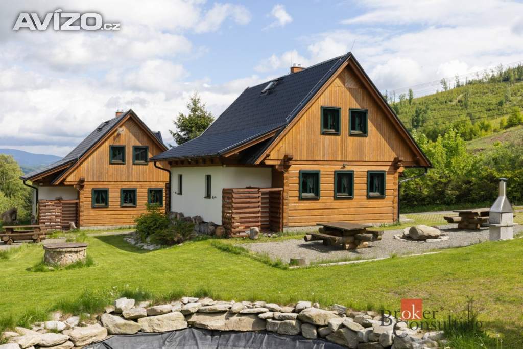 Foto inzerátu Prodej rodinného domu 100 m², Staré Město