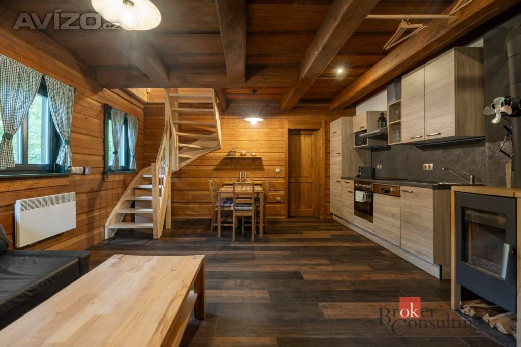 Foto inzerátu Prodej rodinného domu 100 m², Staré Město