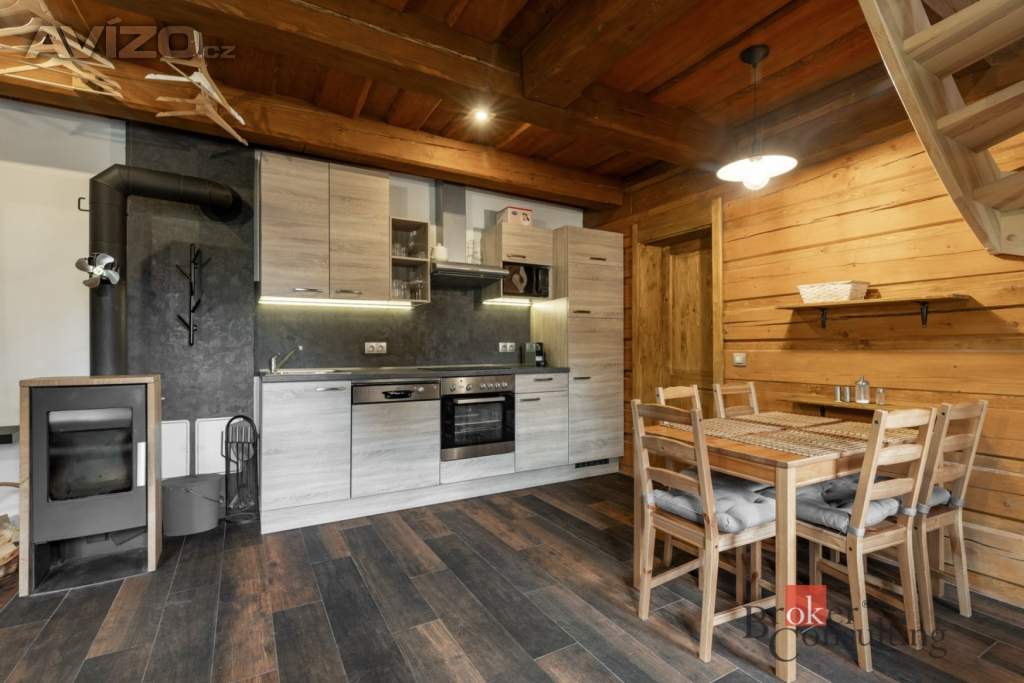 Foto inzerátu Prodej rodinného domu 100 m², Staré Město