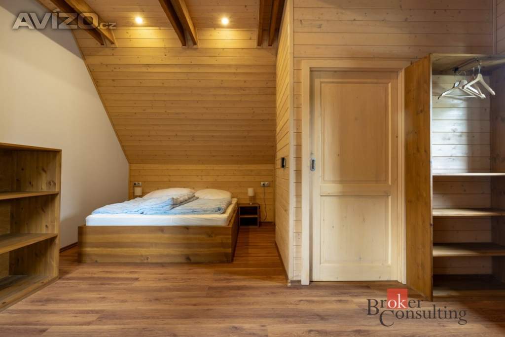 Foto inzerátu Prodej rodinného domu 100 m², Staré Město