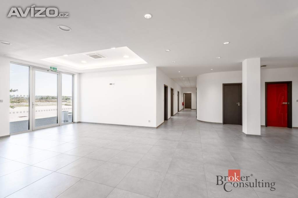 Foto inzerátu Pronájem výrobního prostoru 2 850 m², Uherský Brod