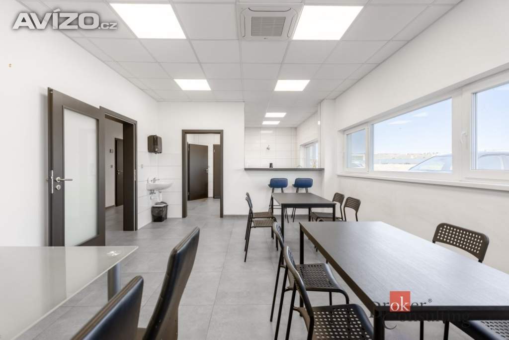Foto inzerátu Pronájem výrobního prostoru 2 850 m², Uherský Brod