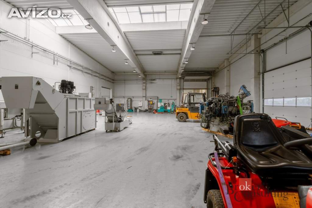 Foto inzerátu Pronájem výrobního prostoru 2 850 m², Uherský Brod