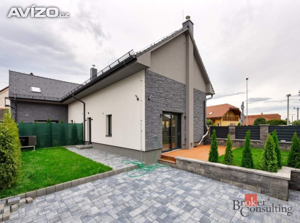 Prodej bytu 5+kk 110 m², Dřísy