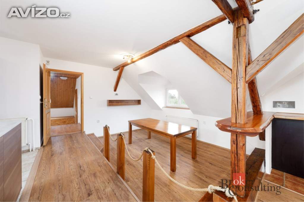 Foto inzerátu Prodej obchodního prostoru 1 000 m², Hostivice