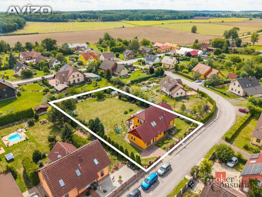 Prodej rodinného domu 198 m², Butoves