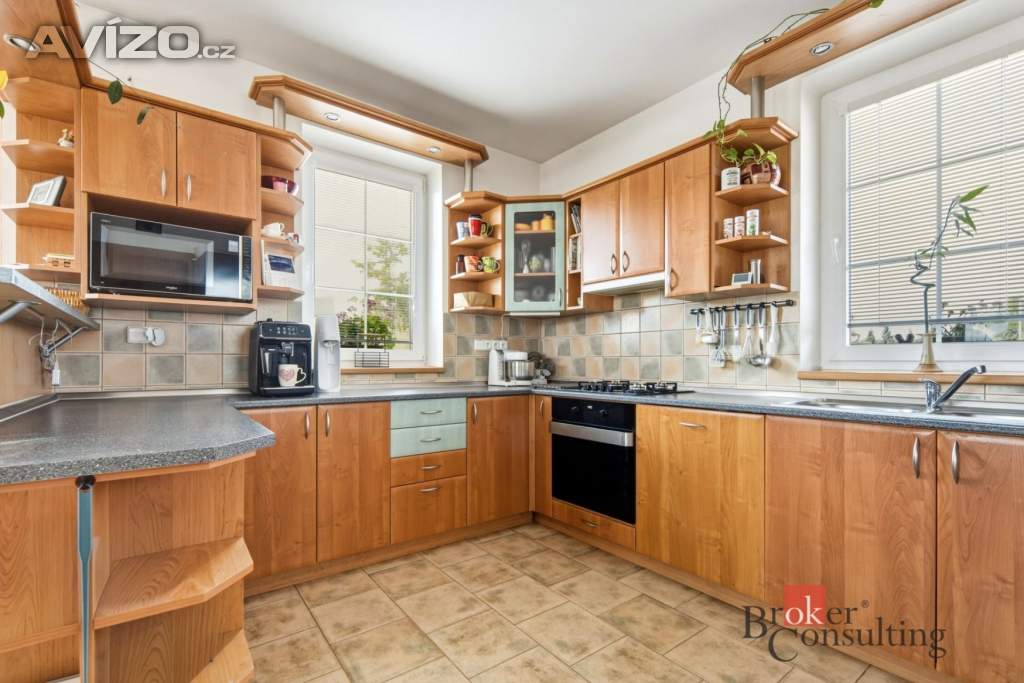 Foto inzerátu Prodej rodinného domu 198 m², Butoves