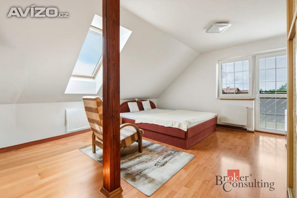 Foto inzerátu Prodej rodinného domu 198 m², Butoves