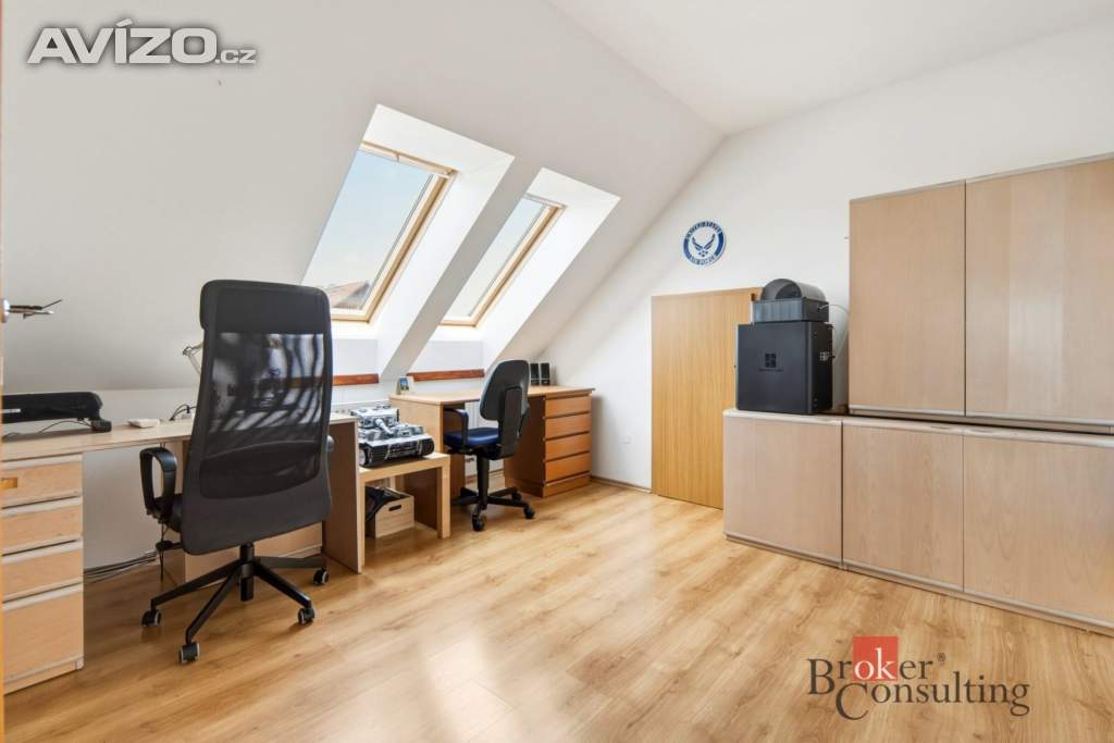 Foto inzerátu Prodej rodinného domu 198 m², Butoves
