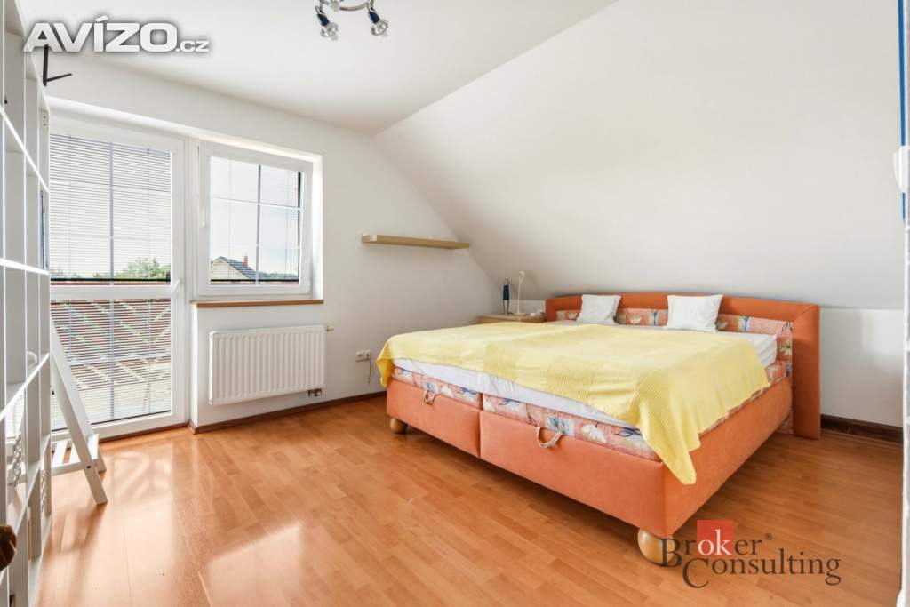 Foto inzerátu Prodej rodinného domu 198 m², Butoves