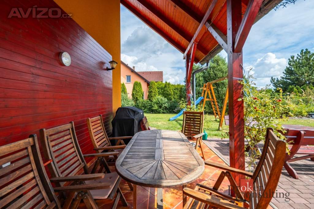 Foto inzerátu Prodej rodinného domu 198 m², Butoves