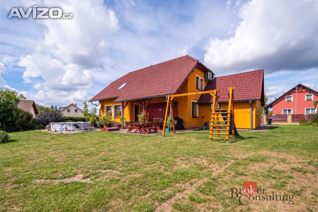 Foto inzerátu Prodej rodinného domu 198 m², Butoves