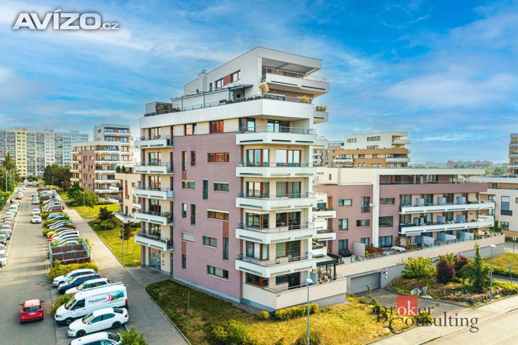 Foto inzerátu Prodej bytu 1+kk 35 m², Praha