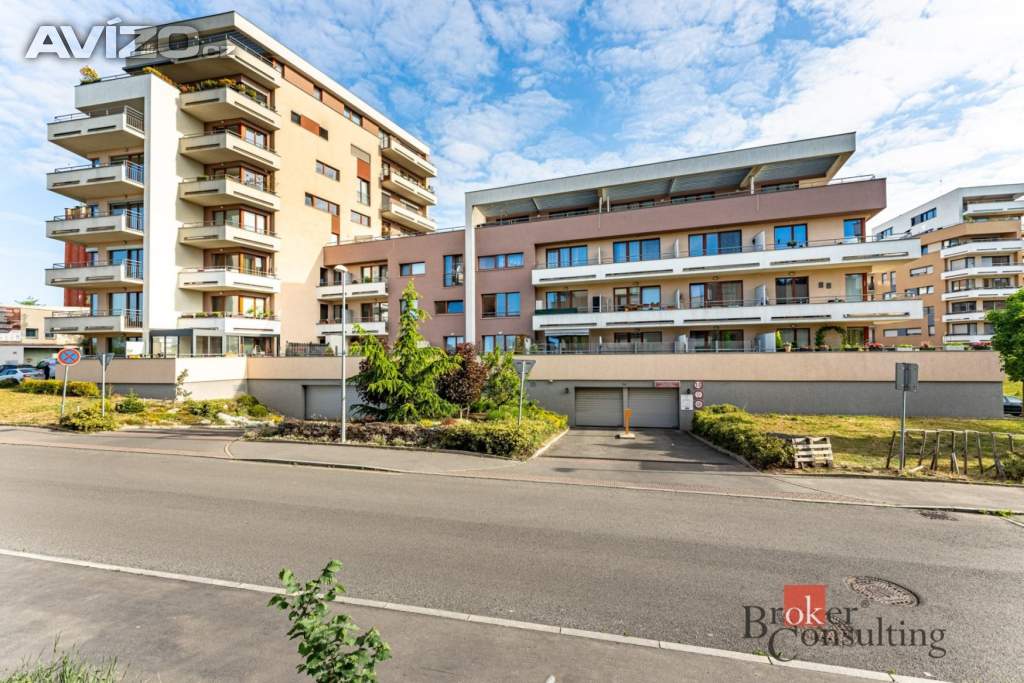 Foto inzerátu Prodej bytu 1+kk 35 m², Praha
