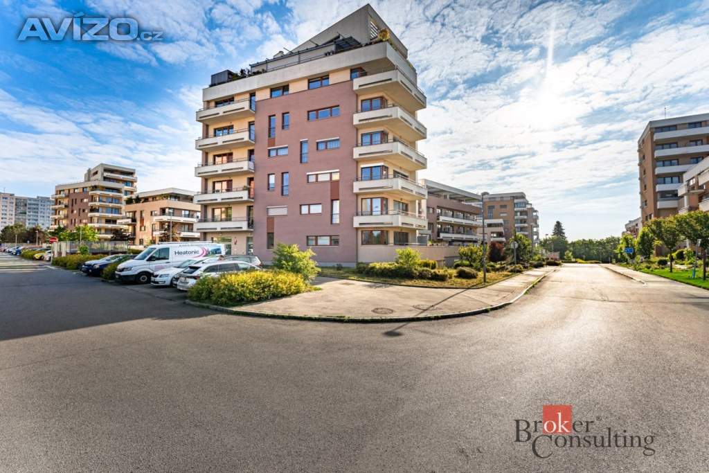 Foto inzerátu Prodej bytu 1+kk 35 m², Praha