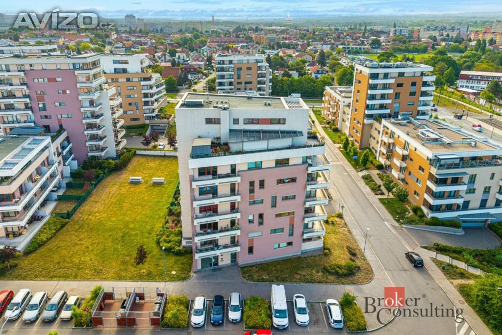 Foto inzerátu Prodej bytu 1+kk 35 m², Praha