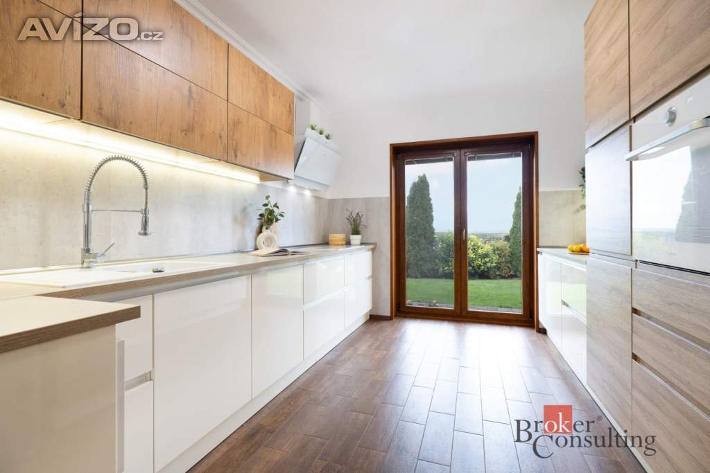Foto inzerátu Prodej rodinného domu 288 m², Kly