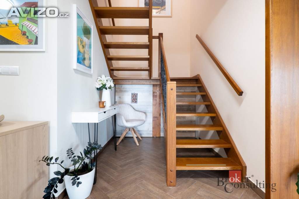 Foto inzerátu Prodej rodinného domu 288 m², Kly