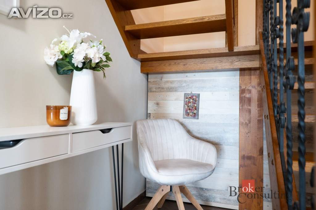 Foto inzerátu Prodej rodinného domu 288 m², Kly