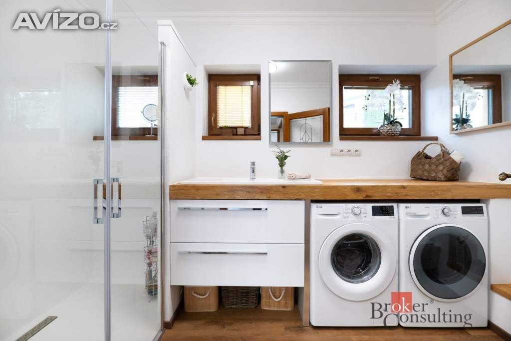 Foto inzerátu Prodej rodinného domu 288 m², Kly
