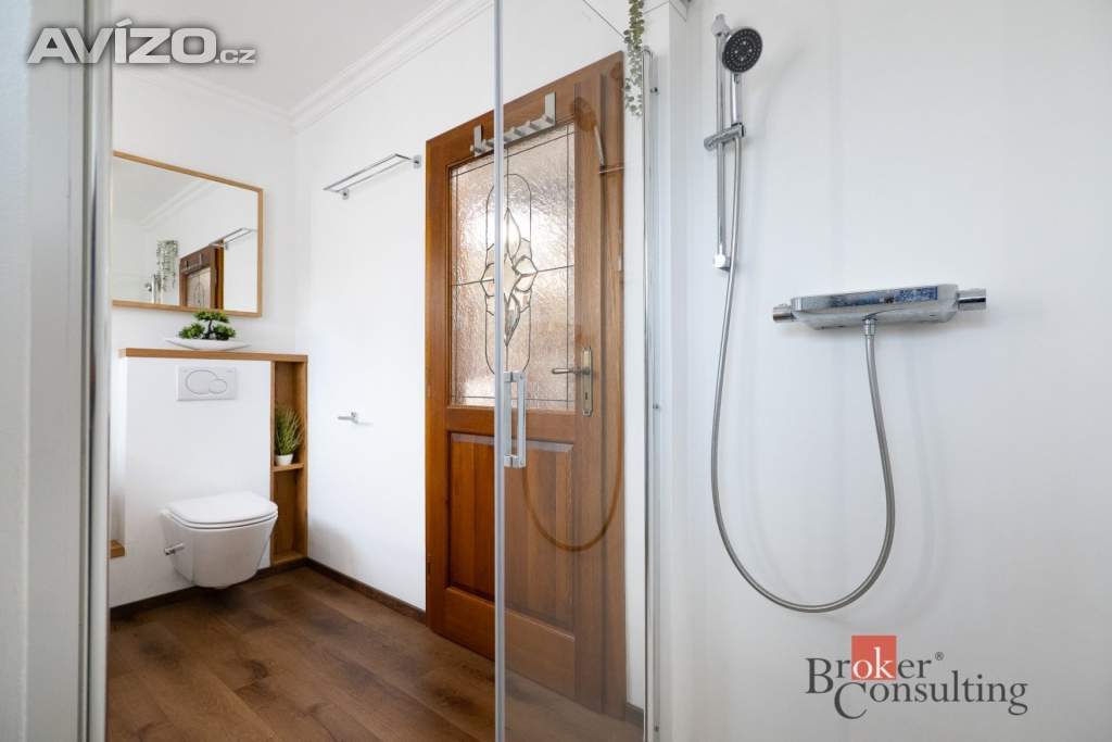 Foto inzerátu Prodej rodinného domu 288 m², Kly