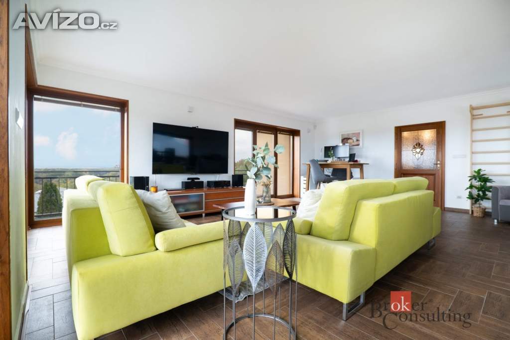 Foto inzerátu Prodej rodinného domu 288 m², Kly