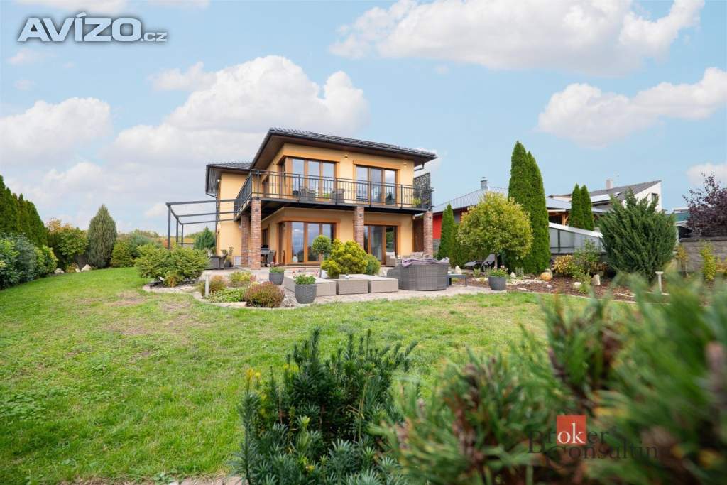 Foto inzerátu Prodej rodinného domu 288 m², Kly