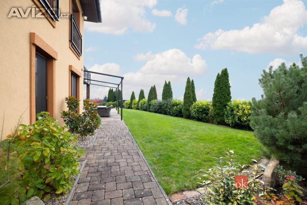 Foto inzerátu Prodej rodinného domu 288 m², Kly