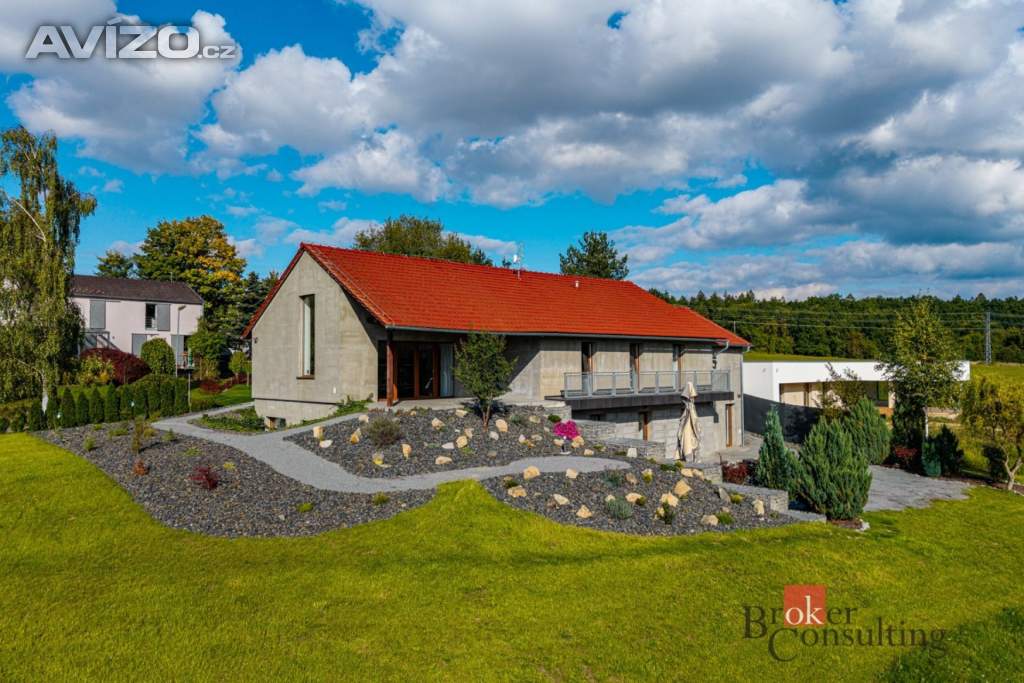 Prodej rodinného domu 298 m², Kamenice