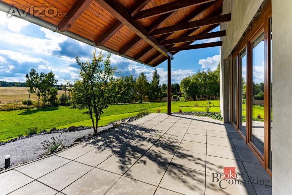 Foto inzerátu Prodej rodinného domu 298 m², Kamenice