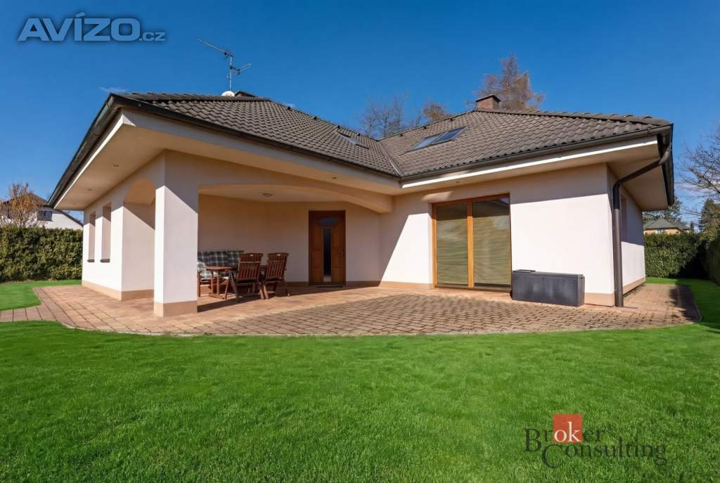 Foto inzerátu Prodej rodinného domu 260 m², Benešov