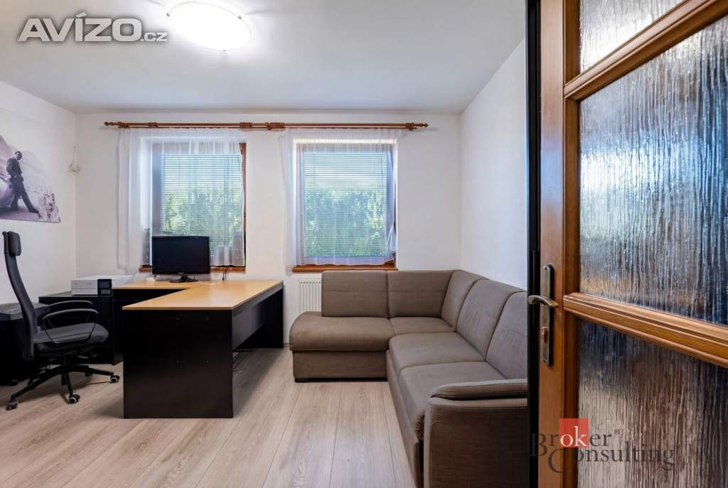 Foto inzerátu Prodej rodinného domu 260 m², Benešov