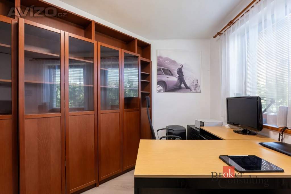 Foto inzerátu Prodej rodinného domu 260 m², Benešov