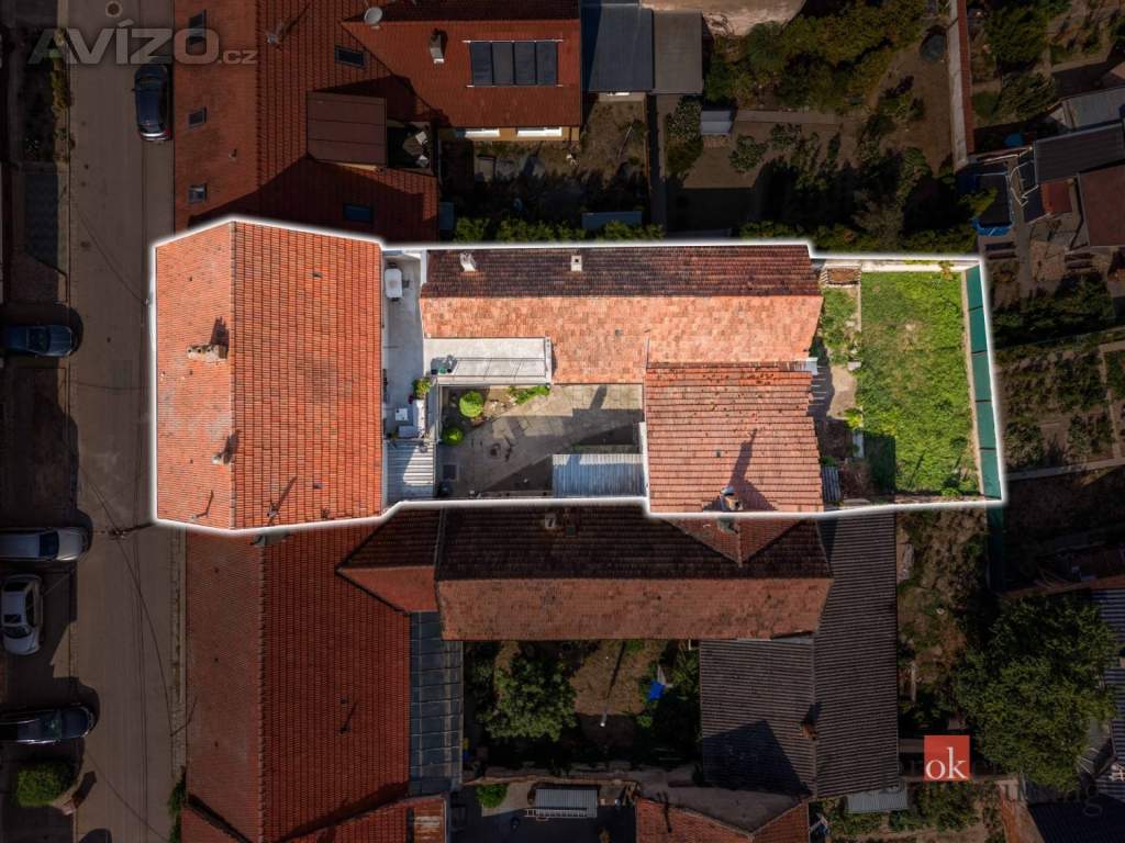 Foto inzerátu Prodej rodinného domu 220 m², Blučina