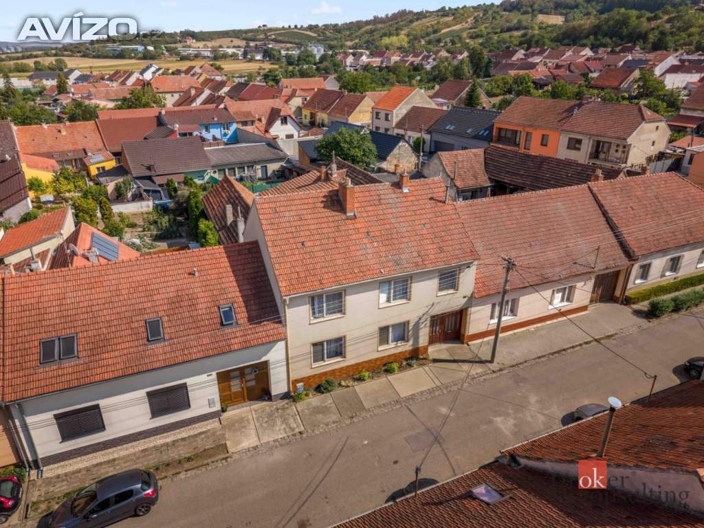 Foto inzerátu Prodej rodinného domu 220 m², Blučina