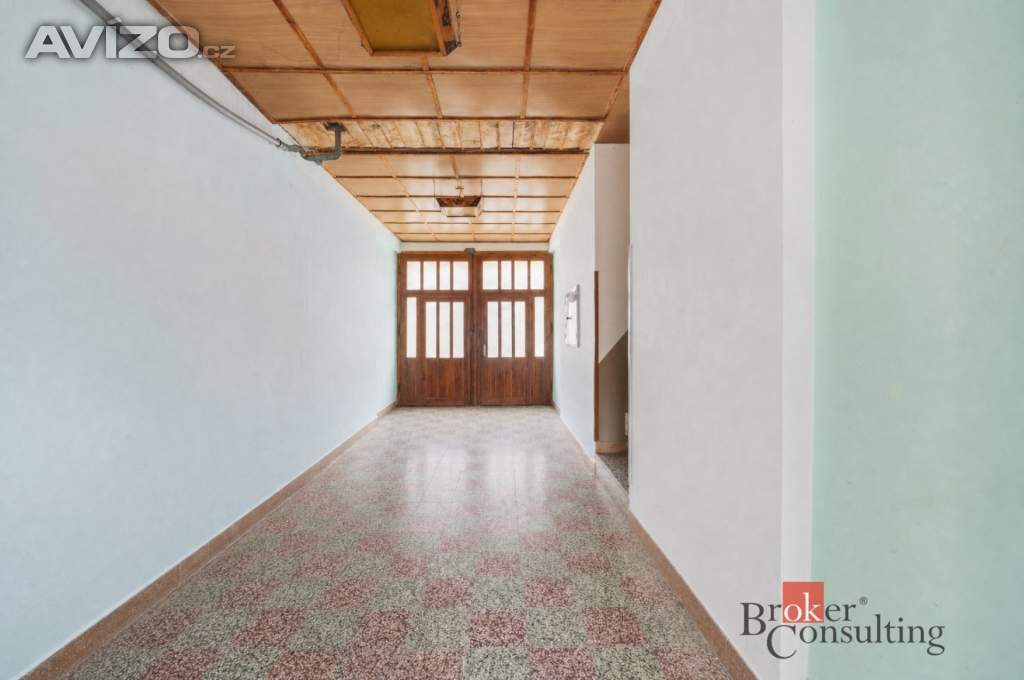 Foto inzerátu Prodej rodinného domu 220 m², Blučina