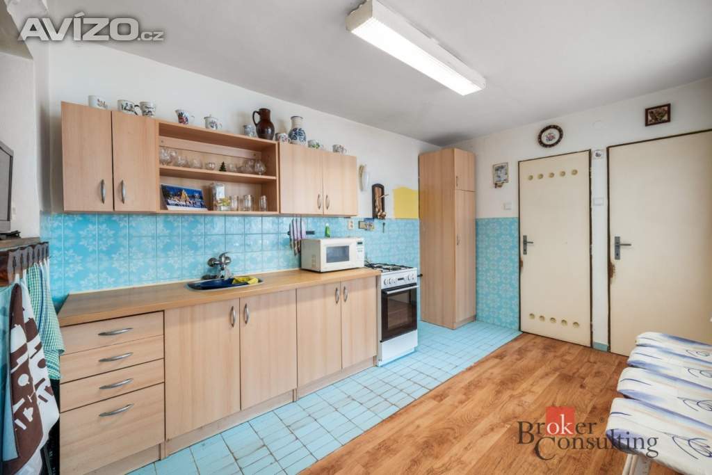 Foto inzerátu Prodej rodinného domu 220 m², Blučina