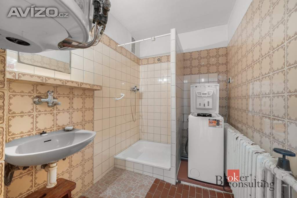 Foto inzerátu Prodej rodinného domu 220 m², Blučina