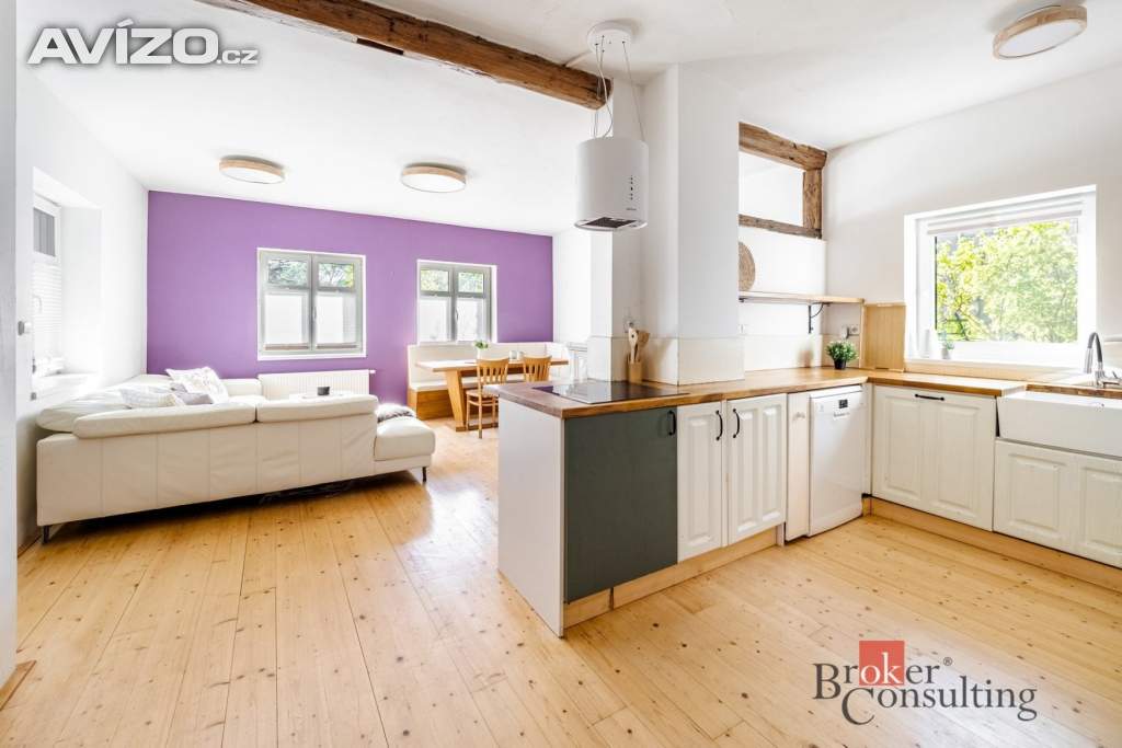 Foto inzerátu Prodej rodinného domu 207 m², Babice