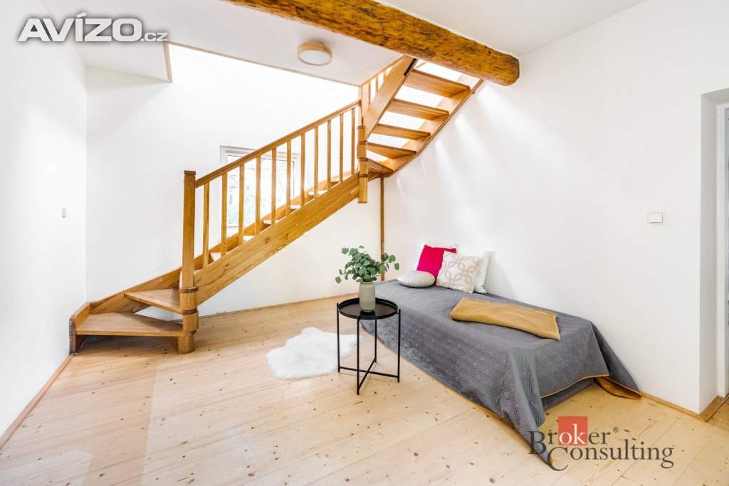 Foto inzerátu Prodej rodinného domu 207 m², Babice