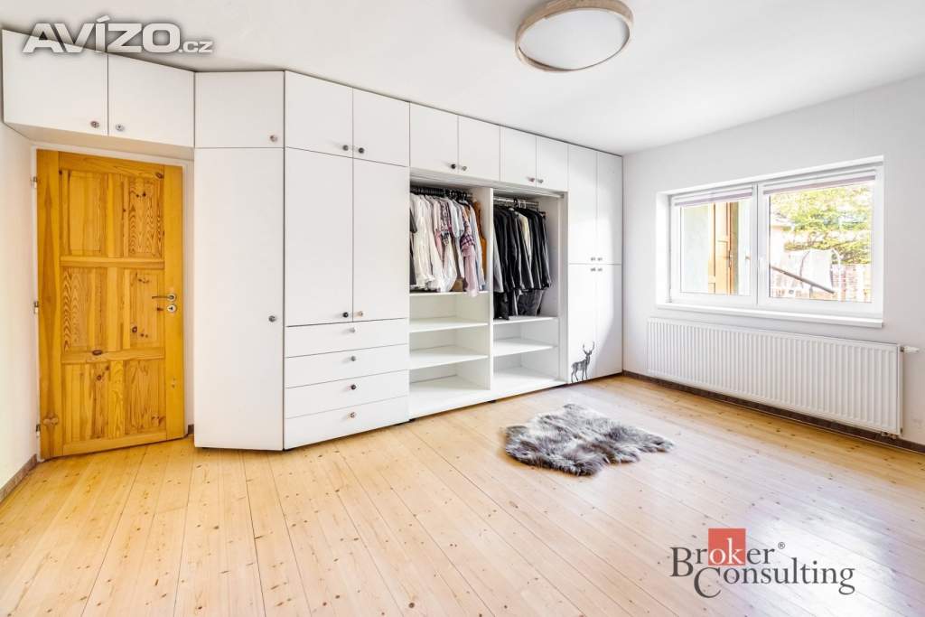 Foto inzerátu Prodej rodinného domu 207 m², Babice