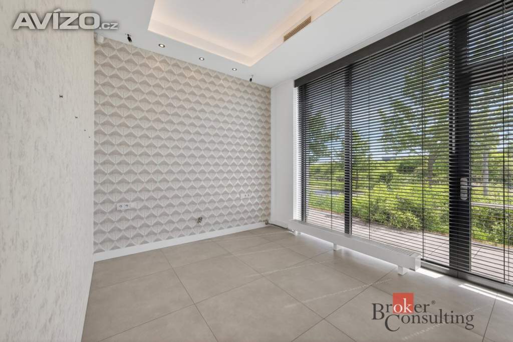 Foto inzerátu Prodej obchodního prostoru 108 m², Plzeň