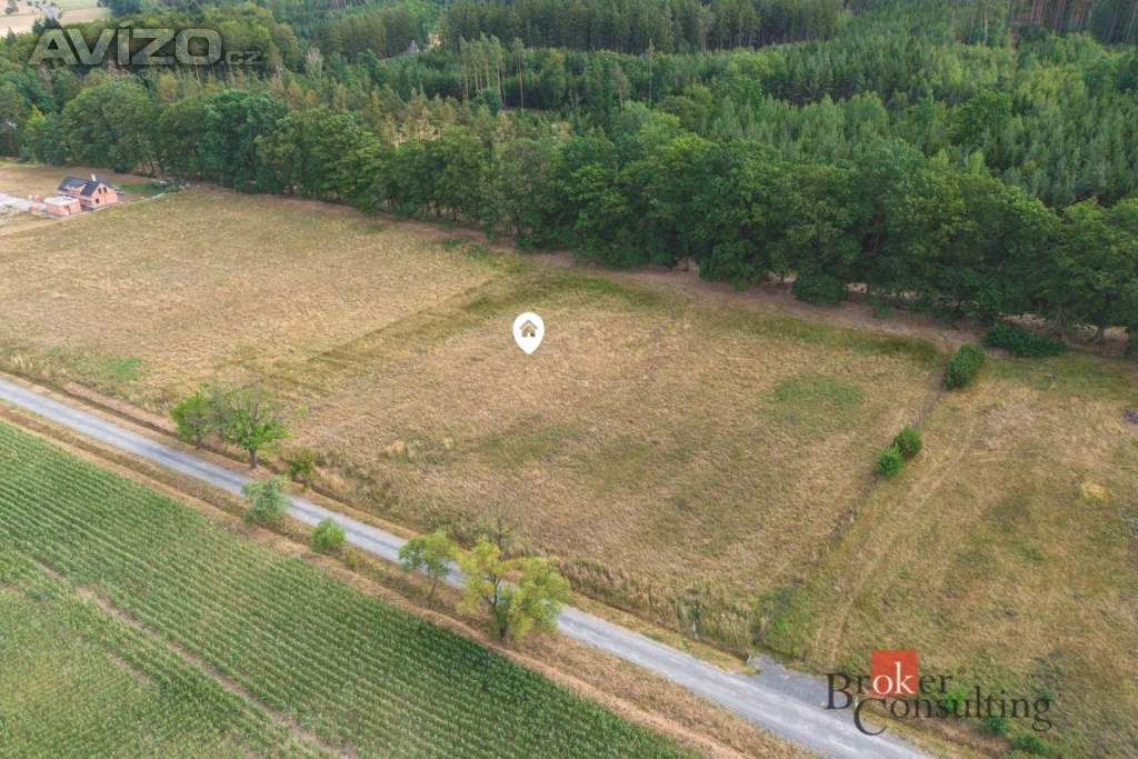 Foto inzerátu Prodej specifického pozemku 7 848 m², Kamenný Újezd