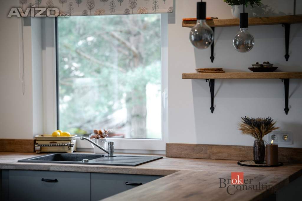 Foto inzerátu Prodej rodinného domu 194 m², Litošice
