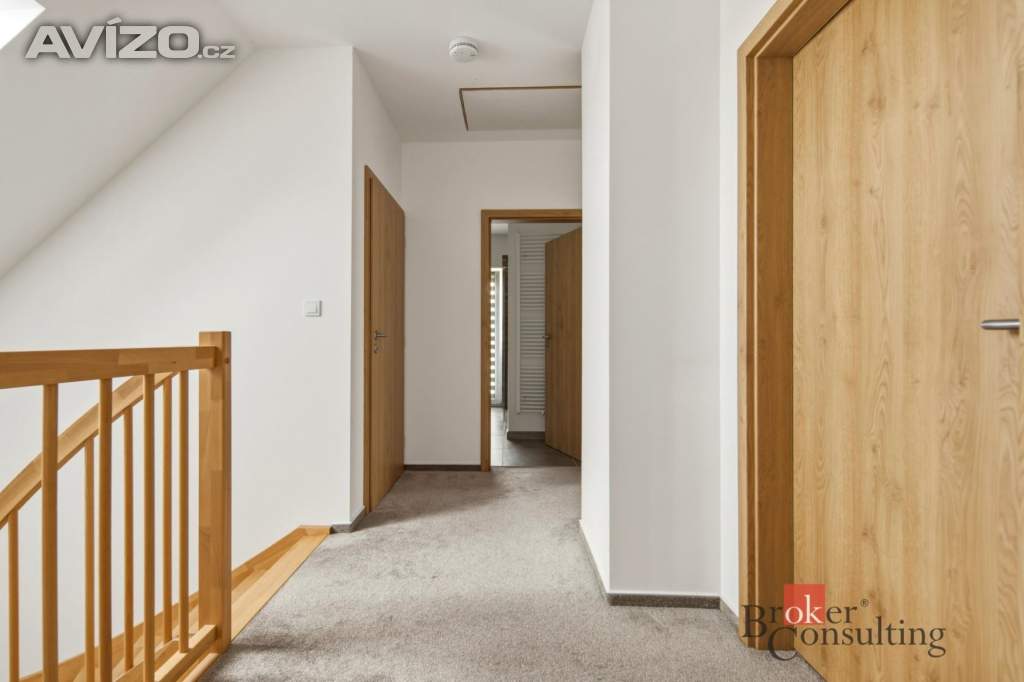 Foto inzerátu Prodej rodinného domu 194 m², Litošice