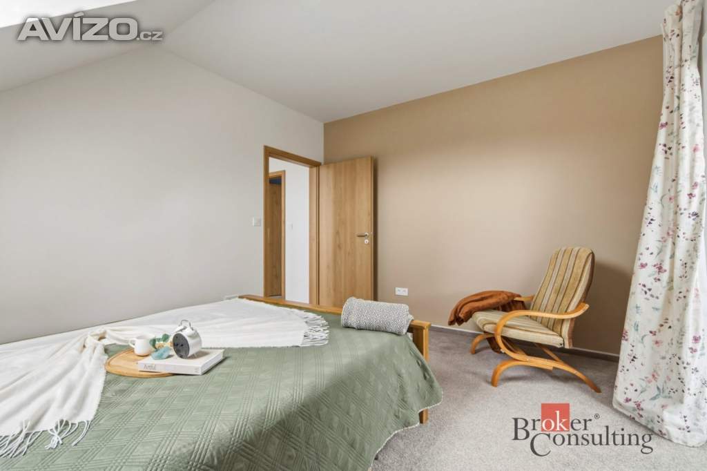 Foto inzerátu Prodej rodinného domu 194 m², Litošice