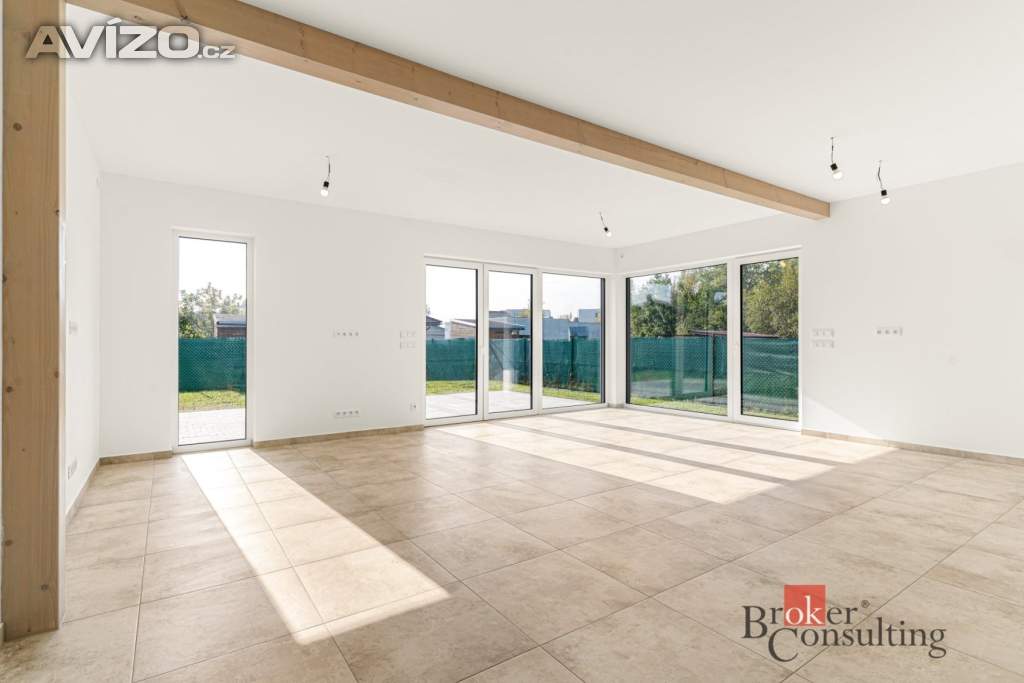 Foto inzerátu Prodej rodinného domu 160 m², Milovice