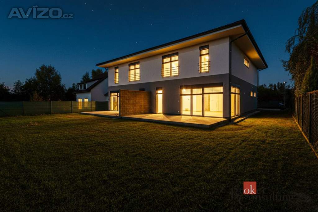 Foto inzerátu Prodej rodinného domu 160 m², Milovice