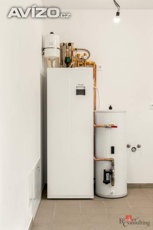 Foto inzerátu Prodej rodinného domu 160 m², Milovice