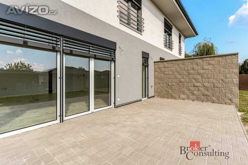 Foto inzerátu Prodej rodinného domu 160 m², Milovice